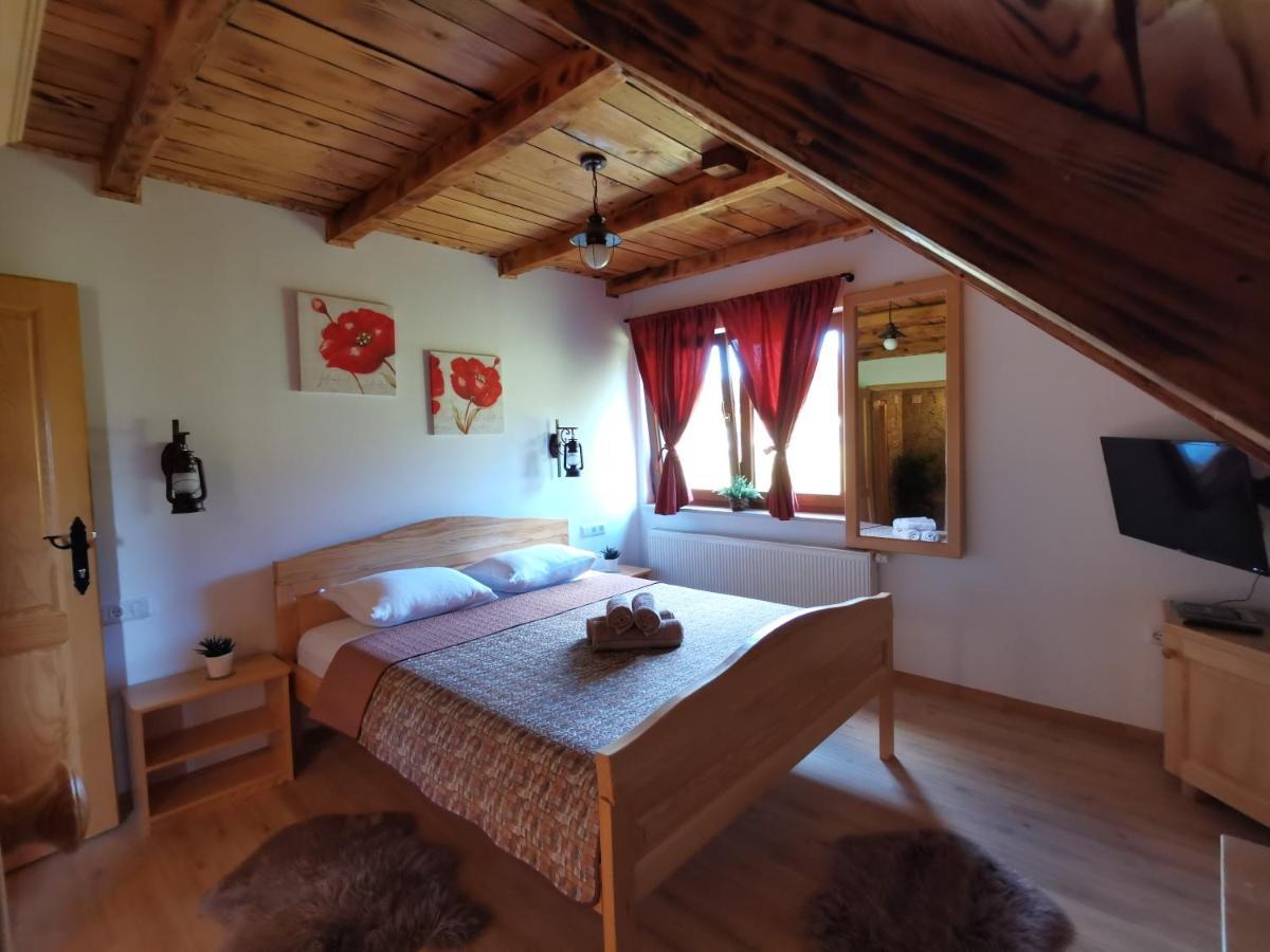 Plitvice Antico Bed and Breakfast Gornji Babin Potok Buitenkant foto